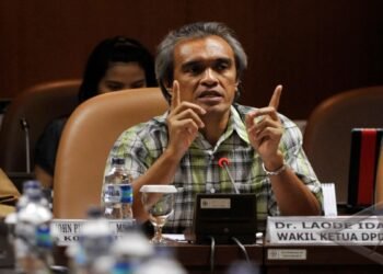 Pejabat Eksekutif Harus “Putus” Dari Parpol