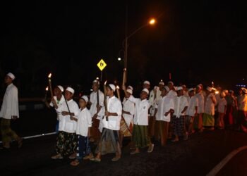 Pawai Obor Meriahkan Peringatan Maulid Nabi Muhammad SAW