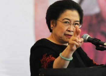 Megawati Ajak Warga Jatim Pilih Bambang-Said