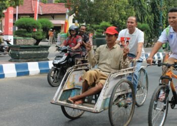 Mbecak Hingga Blusukan ala Said