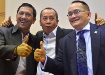 Pasek:  Ruhut Pakar Hukum 30 Tahun