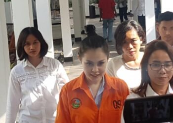 KPK Akan Panggil Artis Jennifer Dunn