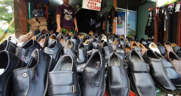 Nilai Perdagangan Alas Kaki Surplus USD 2,84 Miliar