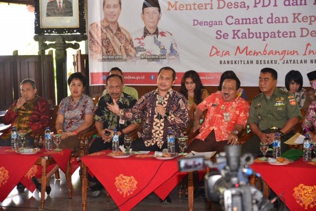 Kembangkan Potensi Desa, Kemendesa Gandeng Facebook