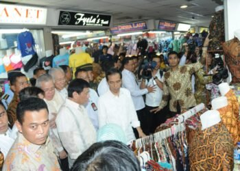 Jokowi-Duterte ‘Blusukan’ ke Pasar Tanah Abang