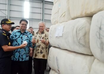 Pusat Logistik Berikat Tingkatkan Daya Saing Industri