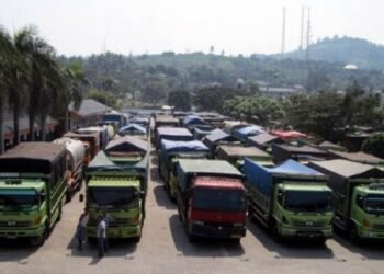 Truk Barang dan Kontainer Dilarang Beroperasi di 8 Provinsi