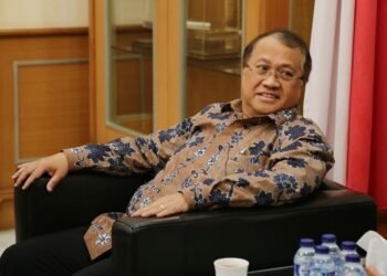 OJK Siapkan Aturan Pengembangan Fintech
