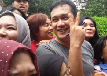 Denny Siregar Donasikan Hasil Penjualan Buku Untuk Ahok