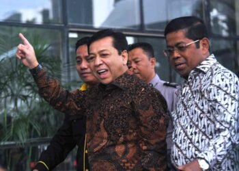 Mentersangkakan Setnov, Bukti Nyata Jokowi Tak Bisa Didikte