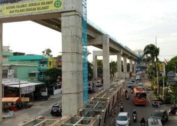 DPR Desak Periksa Proses Pengadaan Tiang LRT Impor