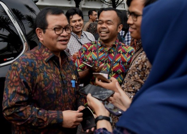 Seskab: Perpres TKA Untuk Level Manajer ke Atas, Bukan ‘Non Skill’