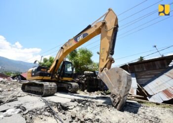 Warga Direlokasi, PUPR Bangun Ratusan Huntara