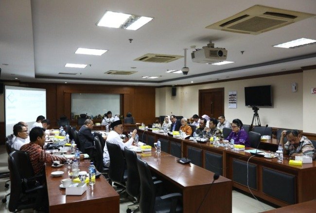 Demi Kepentingan Umat, DPD Dorong RUU Pesantren