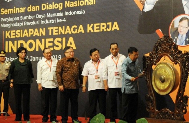 HIMPUNI Siapakan SDM Hadapi Revolusi Industri Ke 4.0