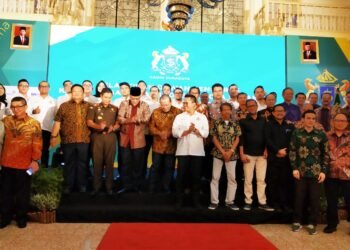 Ekonomi Biaya Tinggi Akibat Perizinan Harus Dipupus