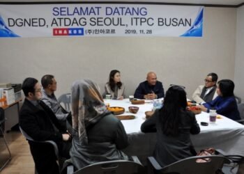 Jeli Melihat Peluang, “Sampah” Kayu Sengon Diminati Korsel