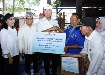 Kemenperin Beri Bantuan Mesin dan Peralatan Kepada IKM Korban Banjir