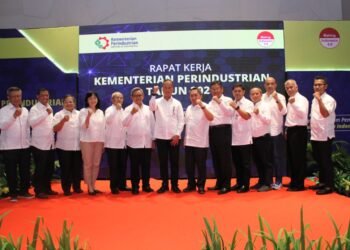 Bidik Industri Tumbuh 8 %, Investasi dan Ekspor Terus Digenjot