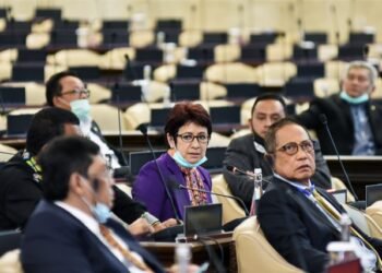 Anggota DPR Usulkan Potong Gaji Untuk Penanganan Covid-19