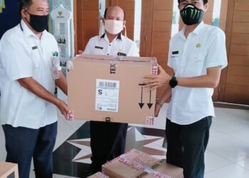 Warga Tangerang Berstatus PDP Dibantu Sembako