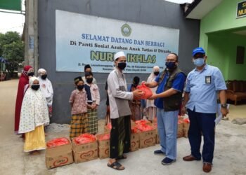 Pertamina Foundation Salurkan Paket Sembako untuk Kaum Dhuafa dan Anak Yatim