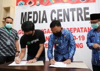 Gugus Tugas COVID-19 Gandeng Gojek dan IBM Distribusi Bantuan Faskes