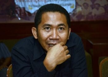 Gojek akan memiliki 52 persen saham, sementara Tokopedia akan memiliki 48 persen saham. Gojek dan Tokopedia membentuk Go To sebagai holdingnya.