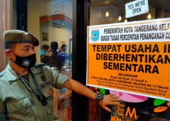 Langgar PPKM, Tim Gabungan Segel Kedai Kopi dan Kafe di Tangsel