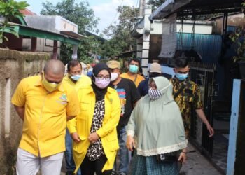 Golkar Kota Bekasi Bantu Korban Banjir