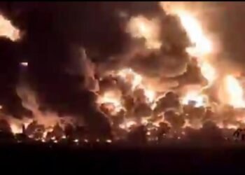 Pertamina Upayakan Pemadaman Insiden Kebakaran Kilang Balongan