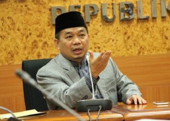 Bantu Korban Banjir Bandang Flotim NTT Dan Bima NTB, FPKS DPR Potong Gaji