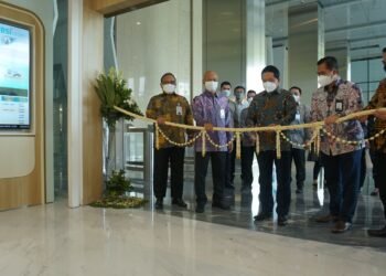 inisiatif modern bank serta digital banking menjadi salah satu komitmen BSI untuk mewujudkan one stop financial banking serta memberikan kenyamanan nasabah dalam bertransaksi melalui kecepatan akses, ketepatan serta keamanan dalam bertransaksi.