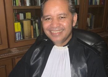 kuasa hukum ahli waris menolak Satuan Polisi Pamong Praja (Satpol PP) sebagai eksekutor atas putusan Pengadilan.