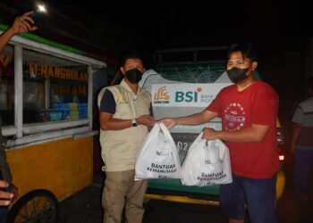 YBSMU Bersama BSI Bantu Masyarakat Terdampak Kebakaran di Tambora Jakarta Barat 