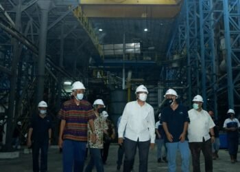 Industri gula juga merupakan salah satu sektor strategis bagi negara, karena merupakan komoditas yang mempunyai peranan penting bagi upaya ketahanan pangan dan peningkatan pertumbuhan perekonomian masyarakat Indonesia,