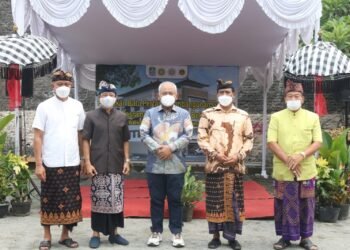 Wali Kota Bekasi Hadiri Peletakan Batu Pertama Pembangunan Gedung Pasraman dan Serbaguna Pura Agung Tirta Bhuana