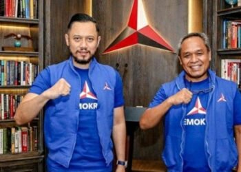 Untuk tesis Benny K Harman itu, sayalah yang membimbingnya. Kalau gitu dia dibimbing sama pengikut Hitler,