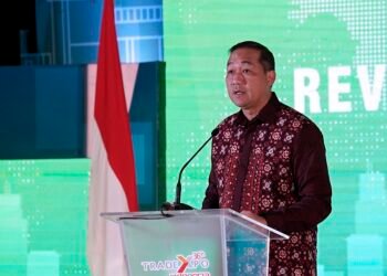 Indonesia harus optimis menjadi pusat industri produk halal dan kiblat fesyen muslim dunia.