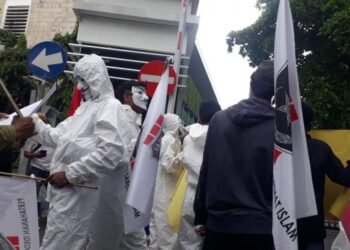 PP PERISAI Demo PUPR Bongkar Henki-Pengki Proyek SPAM Semarang Barat