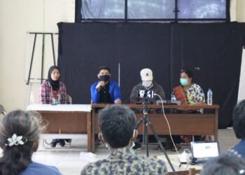 Presiden Jokowi Segera Cabut Izin dan Tutup PT Toba Pulp Lestari