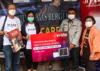 in-Lite Terangi Posko Korban Bencana Letusan Gunung Semeru