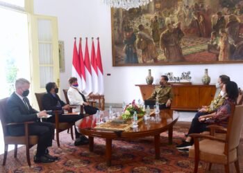 Presiden Jokowi Terima Delegasi Dana Moneter Internasional