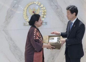 Bertemu Menteri Ekonomi Jepang, Puan Tekankan Soal Investasi