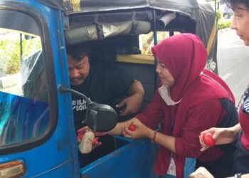 Meriahkan HUT RI ke- 78, Artha Graha Peduli Menjual Makanan Murah Siap Saji & Sembako