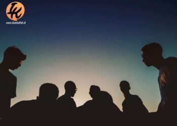 Mau Jadi Ummatan Wasathan Ataukah Jadi Ummat Penonton?