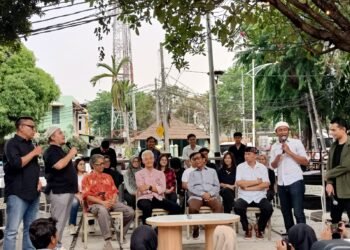 Ganjar-Mahfud Ngopi Bareng Gen Z di M Bloc