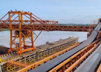 Naik 14,5%, RMK Energy Memuat 798 Tongkang Batubara per September 2023