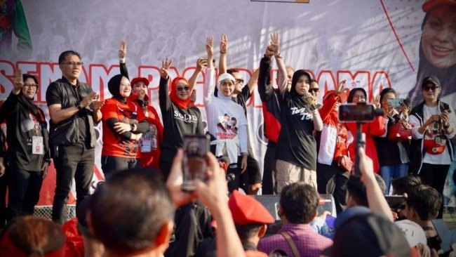 Atikoh Bakar Semangat Ibu-ibu Kota Madiun Menangkan Ganjar-Mahfud