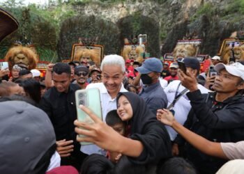 Harga Jagung Meroket, Ganjar Pastikan Akomodasi Keluhan Peternak Ayam